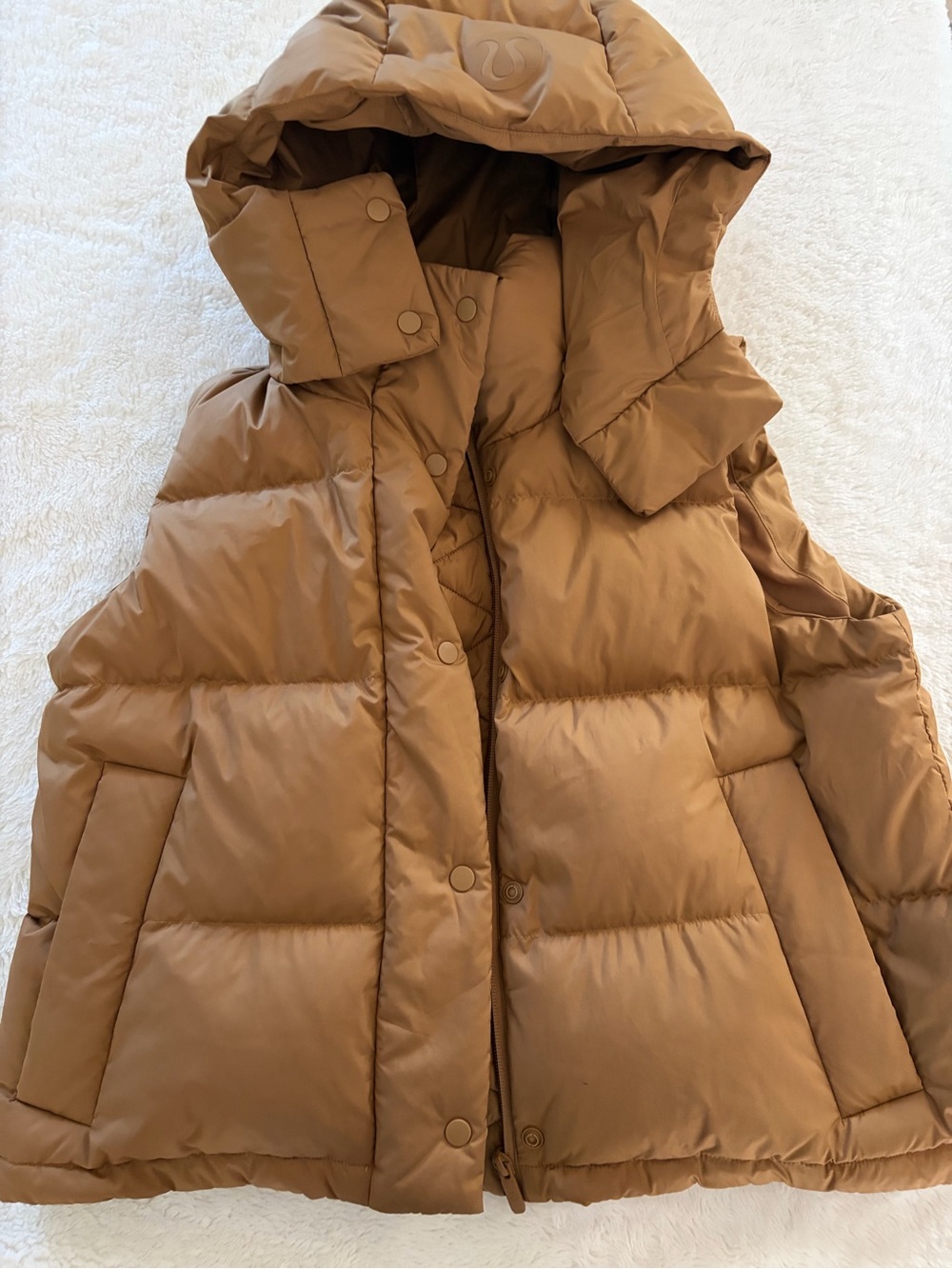 Lululemon Wunder Puff Crop Vest
Bold Beige